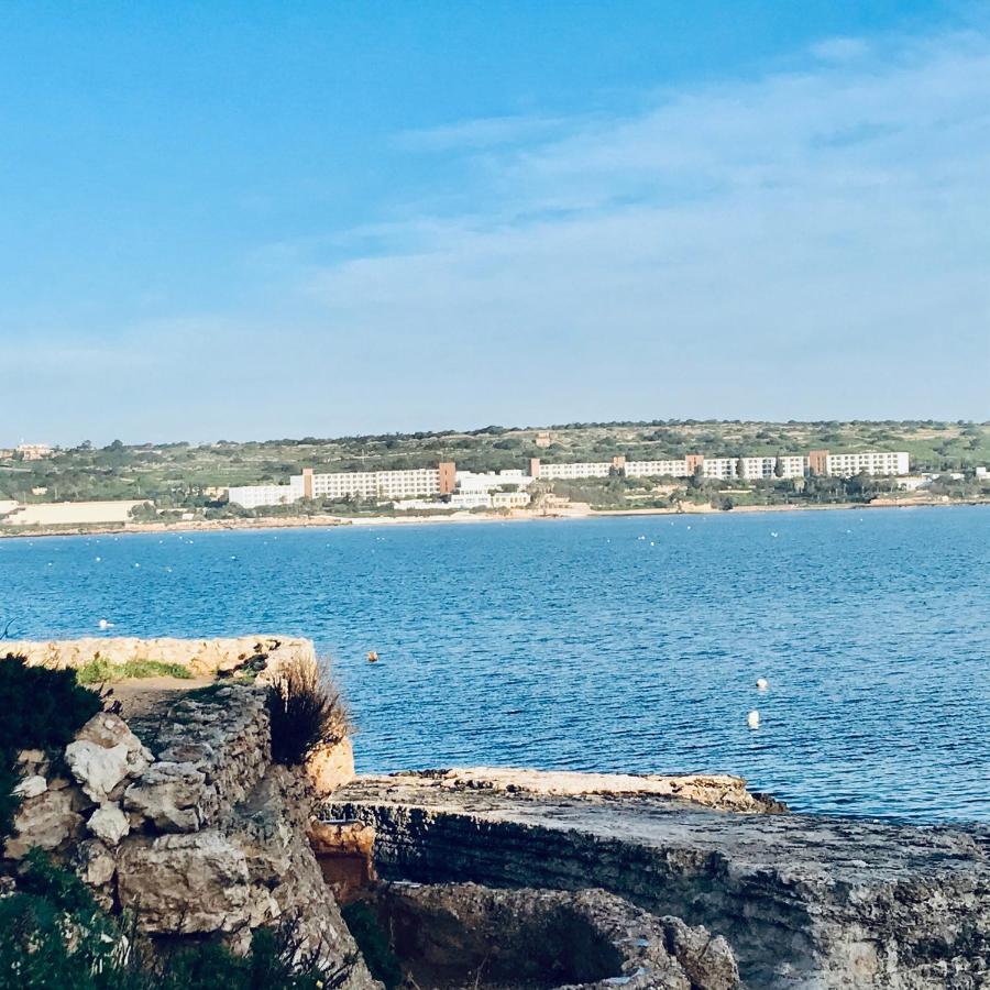 Modern Apartment With Sea View Mellieħa Exteriör bild