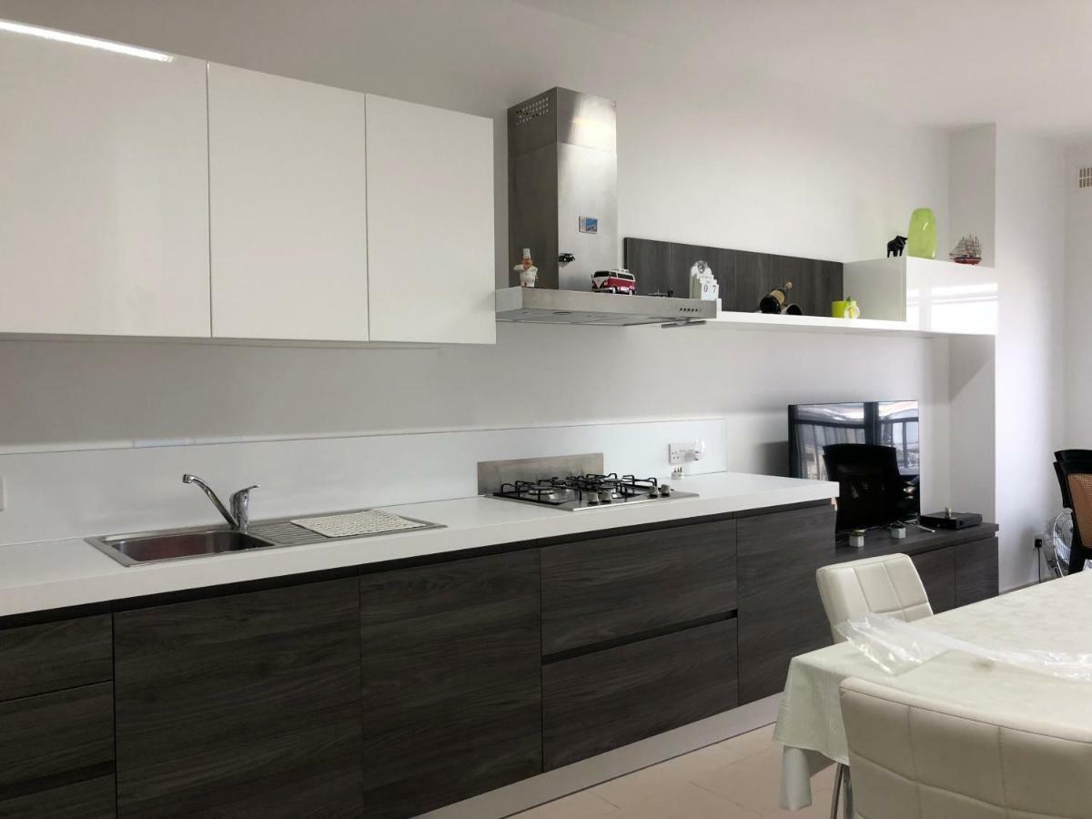 Modern Apartment With Sea View Mellieħa Exteriör bild