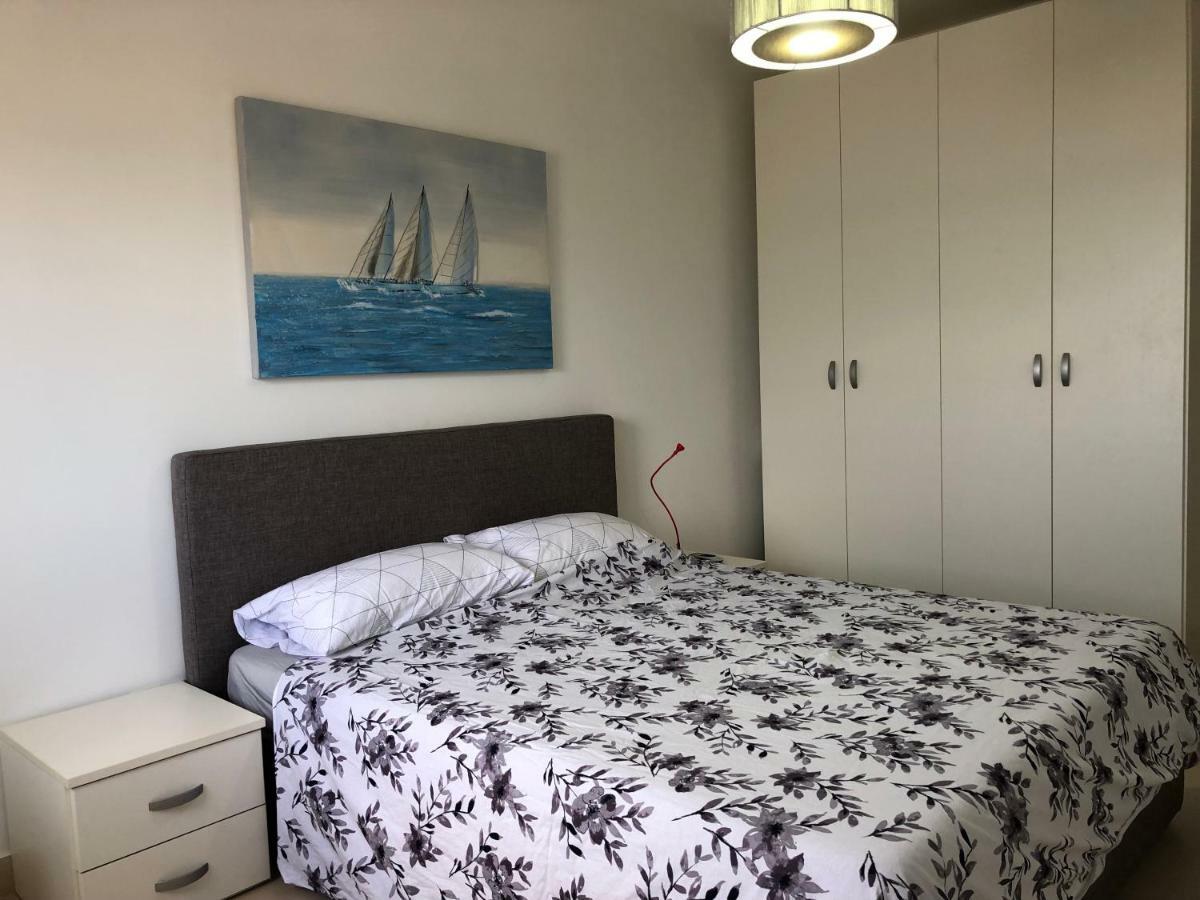 Modern Apartment With Sea View Mellieħa Exteriör bild
