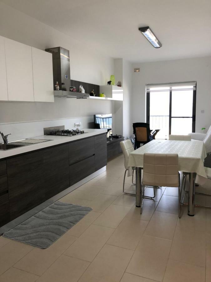 Modern Apartment With Sea View Mellieħa Exteriör bild