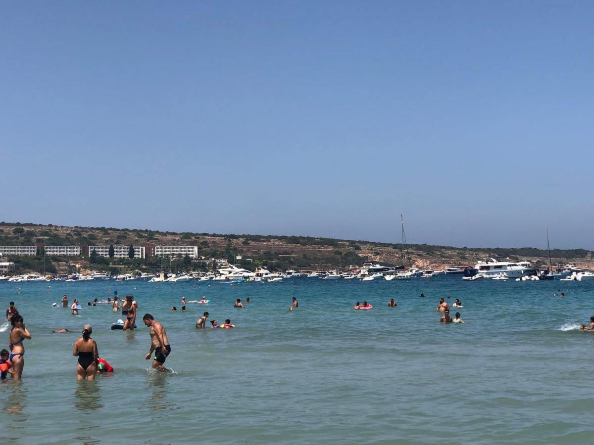 Modern Apartment With Sea View Mellieħa Exteriör bild